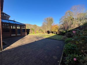 Photo 33- click for photo gallery